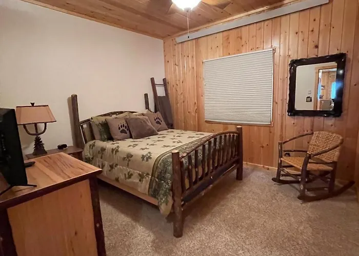 Holiday home 2 Bed 2 Bath Barndominium Unit A