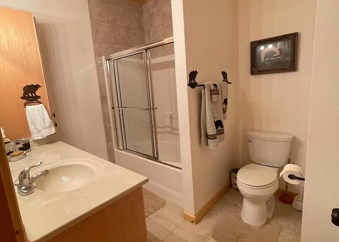 2 Bed 2 Bath Barndominium Unit A Holiday home *